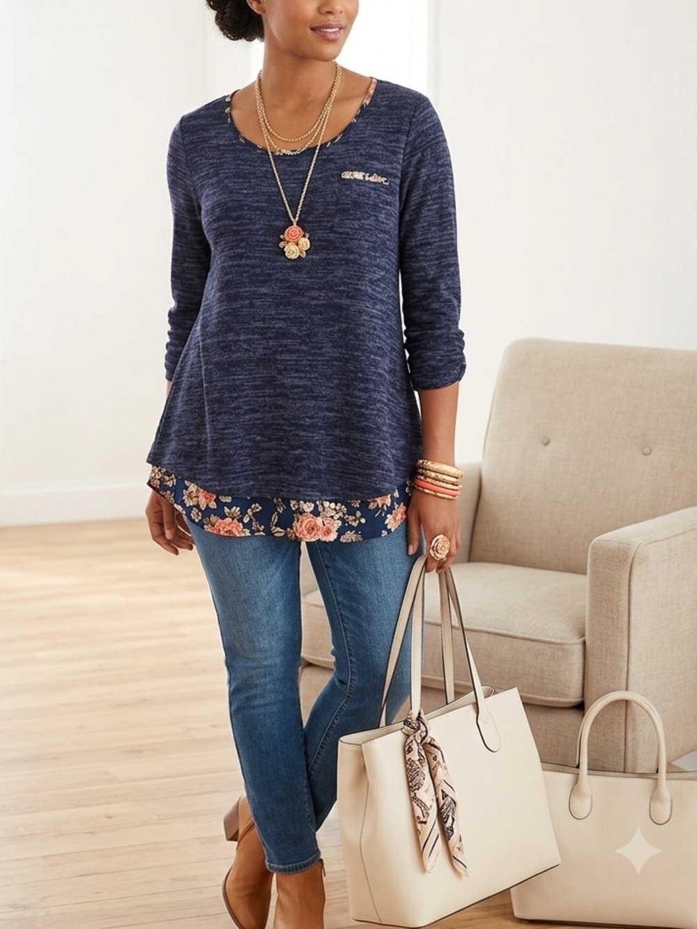 Love Delirious Los Angeles  XL 3/4 sleeve Navy & floral  top  cute surprise back